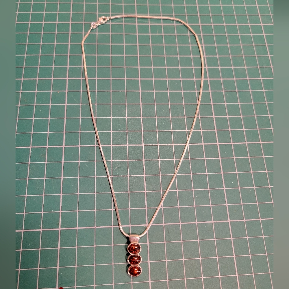 Ladies sterling silver necklace